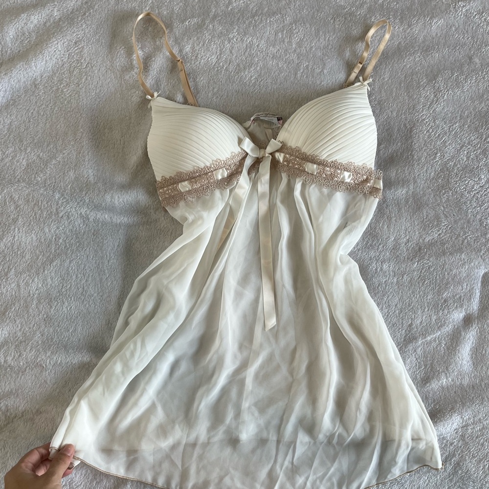 Linea Donatella Cream Lace Chemise